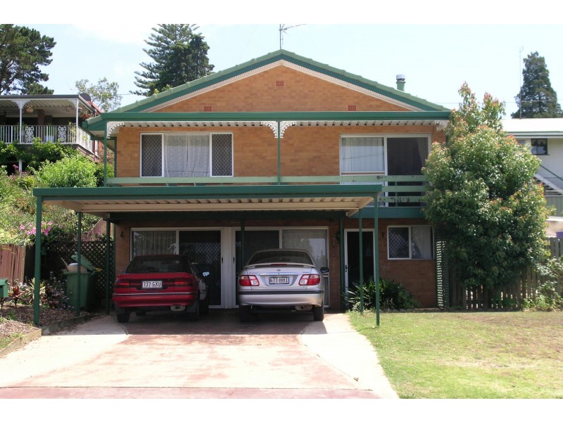 16 Messines Street, Harlaxton QLD 4350