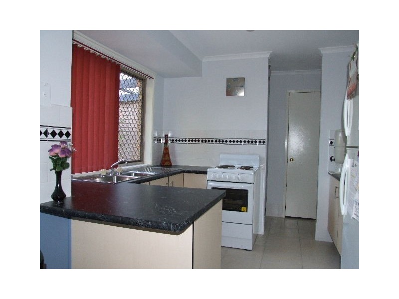 3 Fadden Close, Arundel QLD 4214