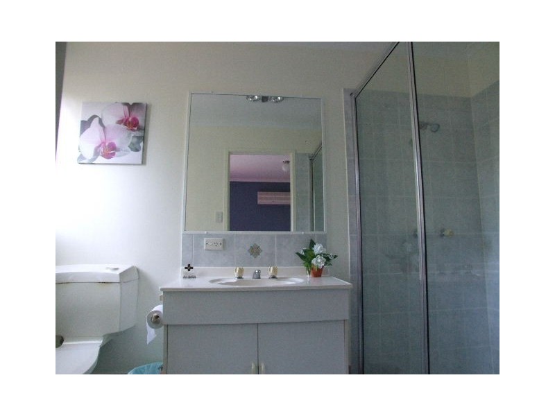 3 Fadden Close, Arundel QLD 4214