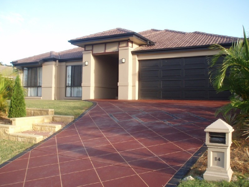 14 Avondale Road, Warner QLD 4500