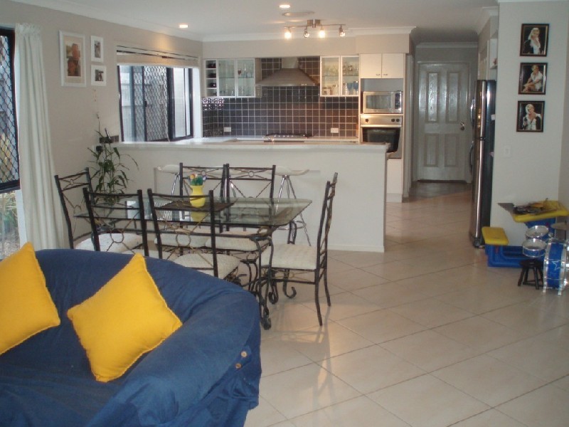 14 Avondale Road, Warner QLD 4500