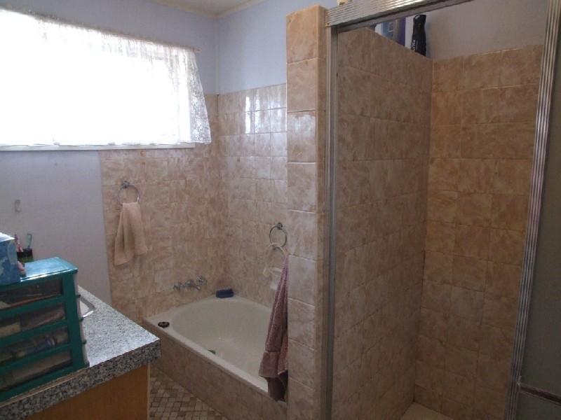 3 Plateau Parade, Bray Park QLD 4500