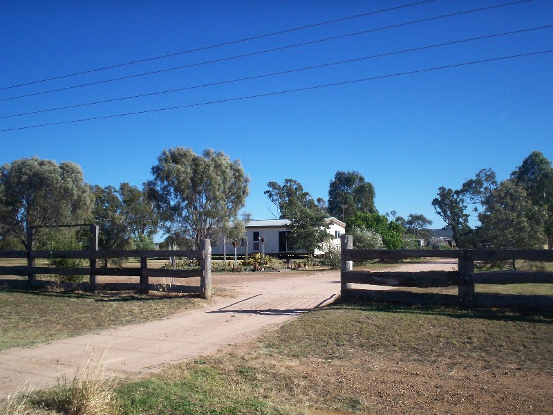 4215 Leyburn / Cunningham Road, Warwick QLD 4370