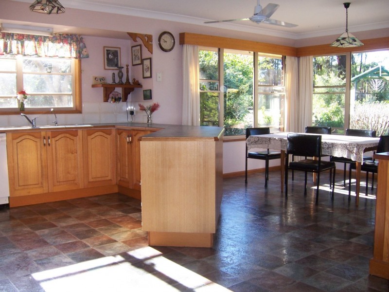 13 Highfields Road, Highfields QLD 4352