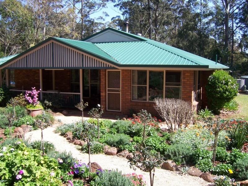13 Highfields Road, Highfields QLD 4352