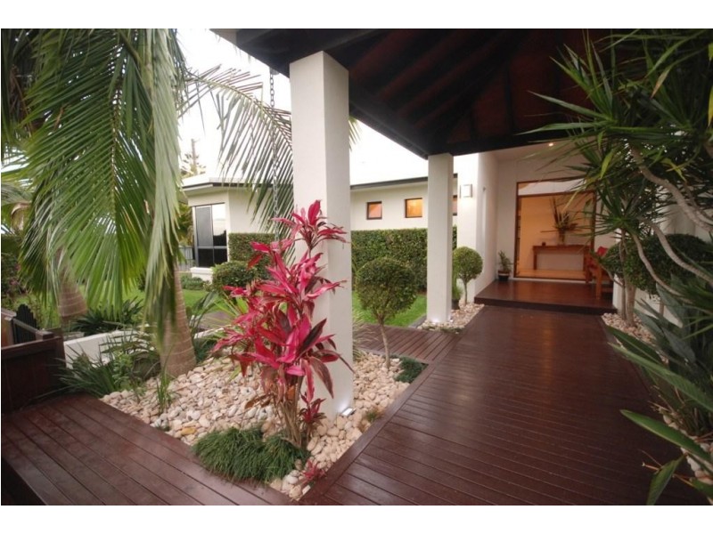 1 Halcyon Place, Coolum Beach QLD 4573