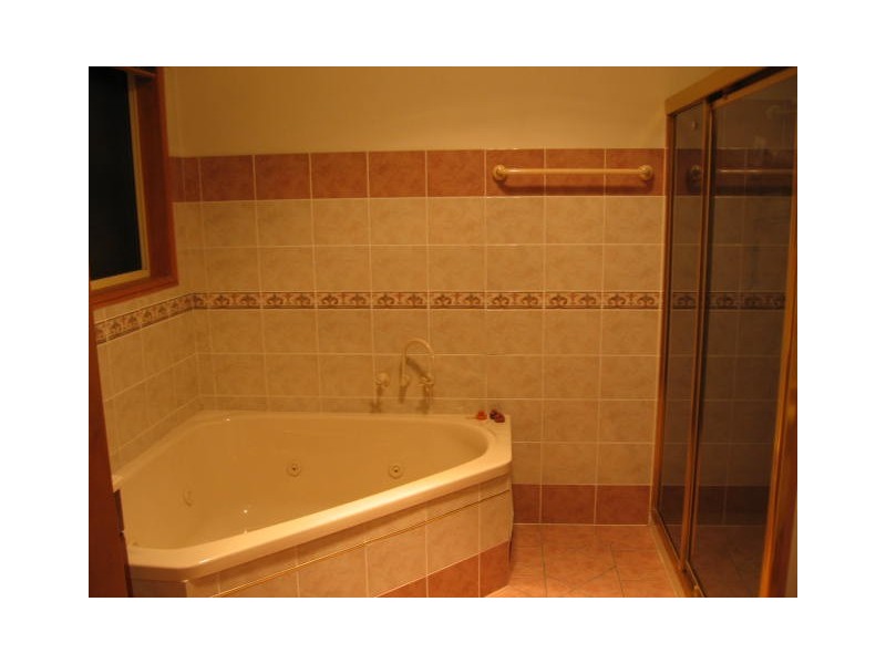 9 Blanche crt, Rothwell QLD 4022