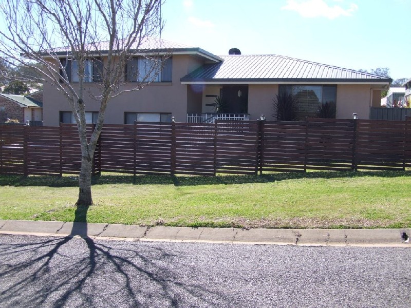 53 Kingsford Smith Drive, Wilsonton QLD 4350