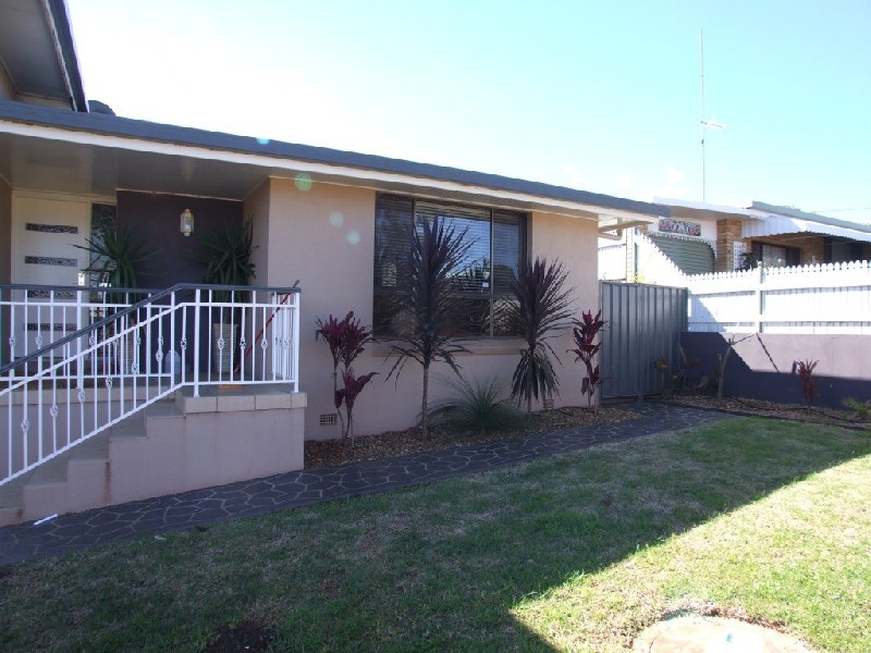 53 Kingsford Smith Drive, Wilsonton QLD 4350