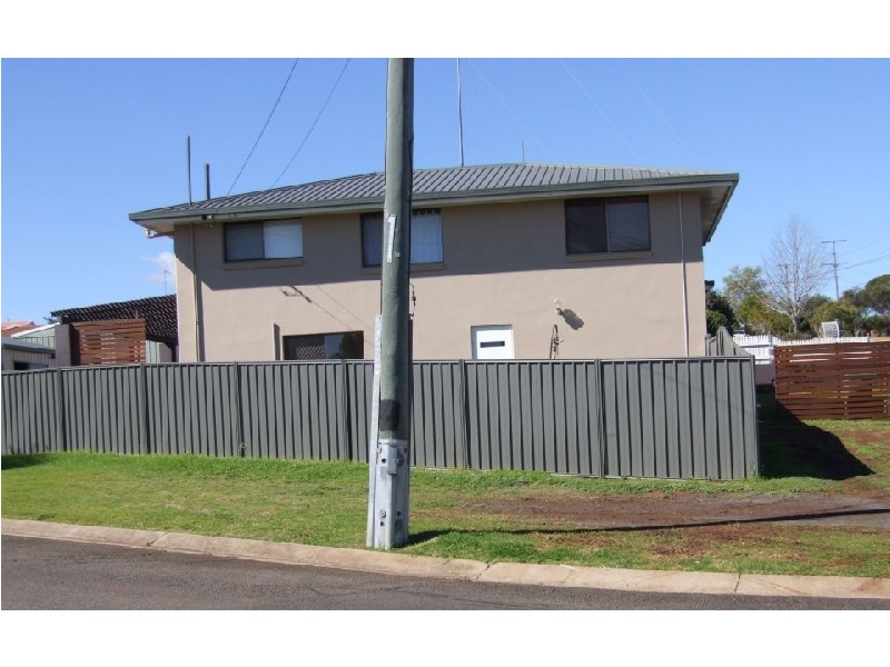 53 Kingsford Smith Drive, Wilsonton QLD 4350