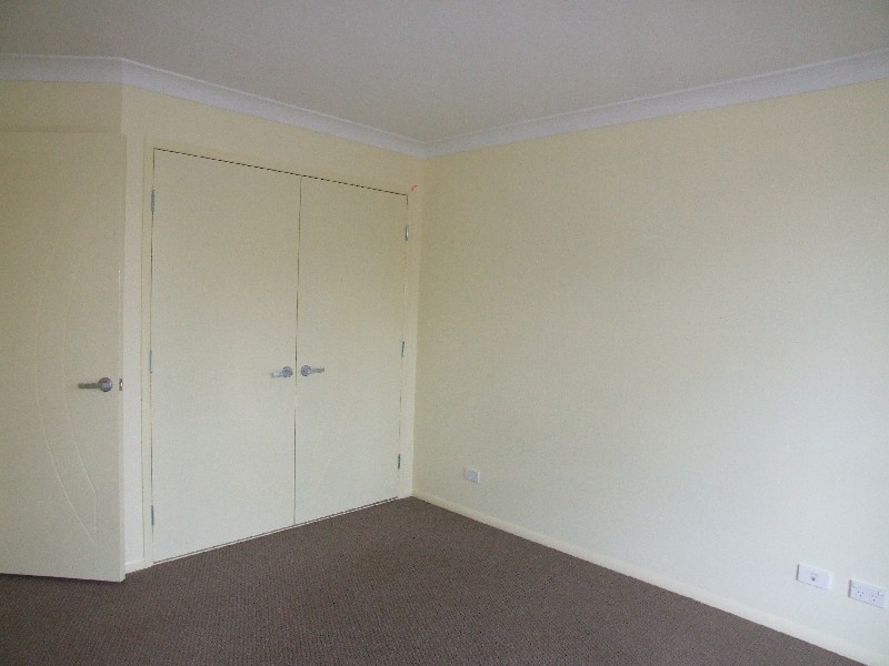 1 & 2 / 4 Boxsall Street, Newtown QLD 4350