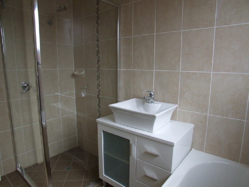 1 & 2 / 4 Boxsall Street, Newtown QLD 4350