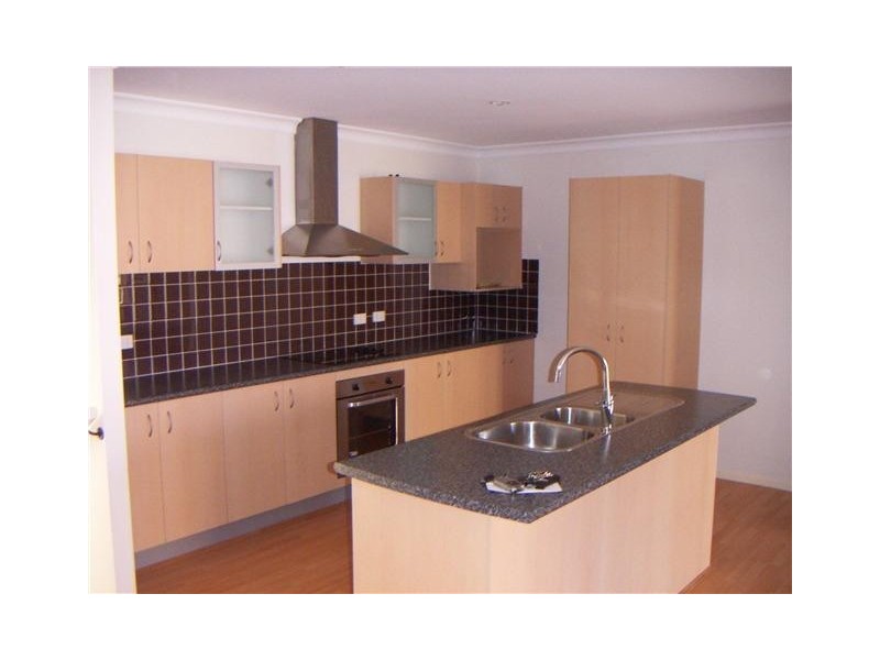 4 Ribbonwood St, Sunnybank Hills QLD 4109