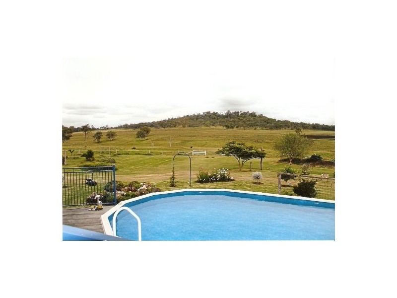 136 Dixon Lane, Greenmount East QLD 4359