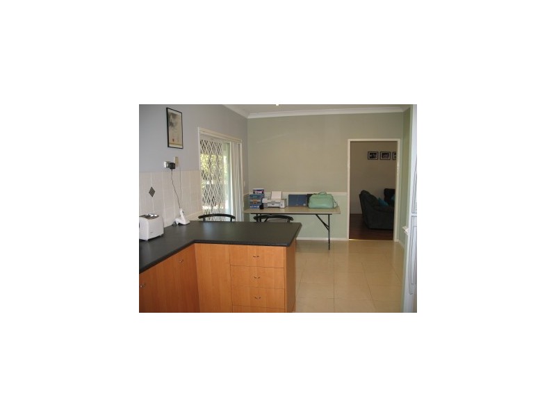 16 Connemara Rd, Gaven QLD 4211