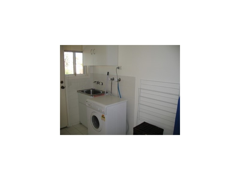 16 Connemara Rd, Gaven QLD 4211