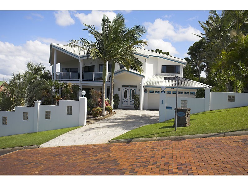 1 St Ives Terrace, Buderim QLD 4556