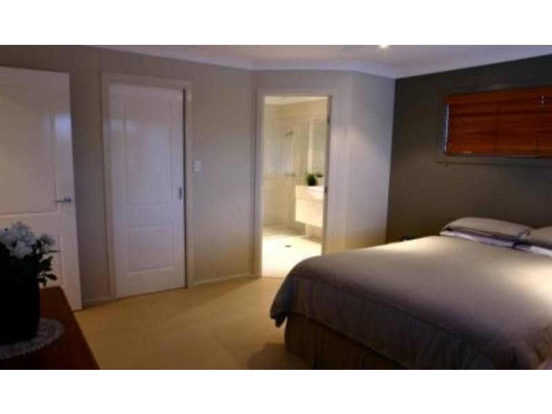 6 Ernest Street, Kings Beach QLD 4551