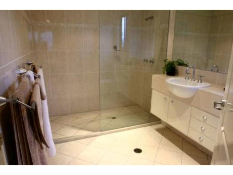 6 Ernest Street, Kings Beach QLD 4551