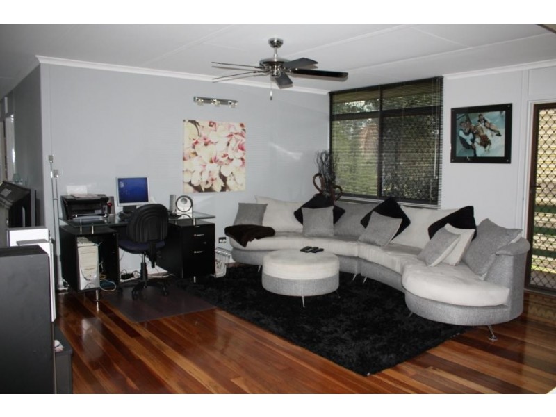 1 Amaroo Road, Thagoona QLD 4306