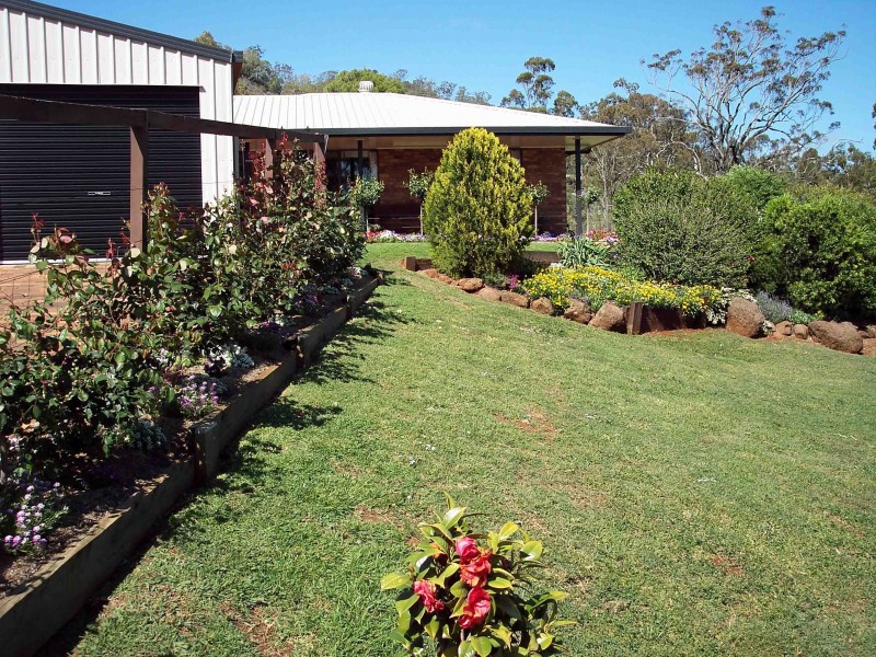 26 Kookaburra Cr, Glenvale QLD 4350