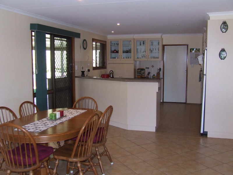 26 Kookaburra Cr, Glenvale QLD 4350