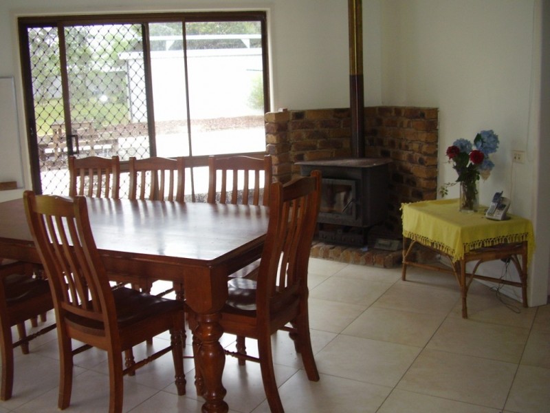 12 Nob Street, Hampton QLD 4352