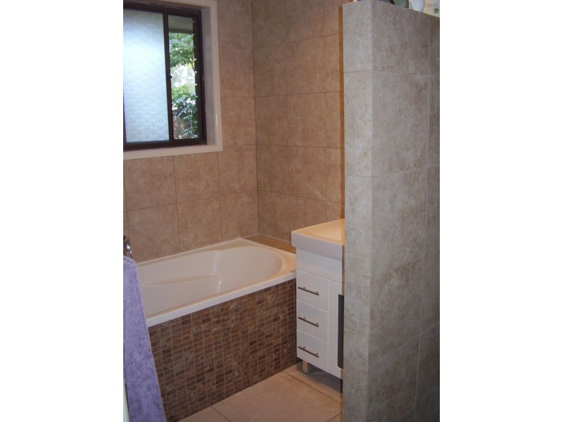 12 Nob Street, Hampton QLD 4352