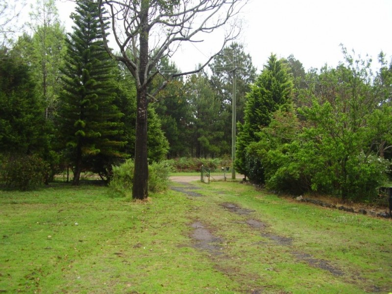 12 Nob Street, Hampton QLD 4352