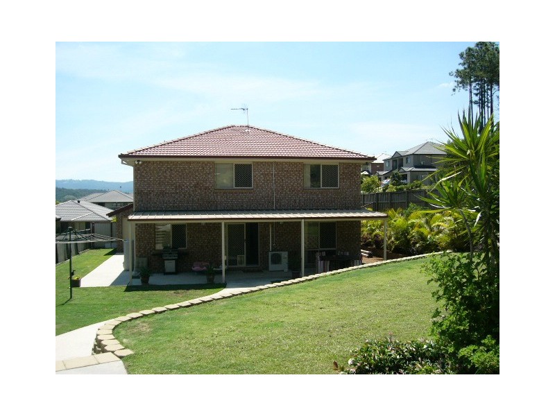 11 McRae Circuit, Pacific Pines QLD 4211