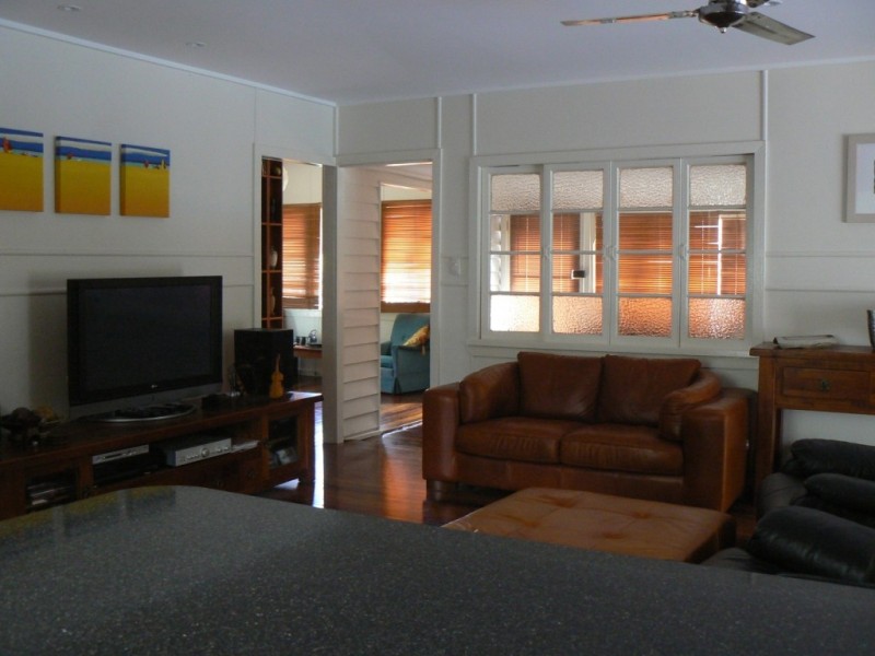 4  Michel Drive, Currumbin Waters QLD 4223