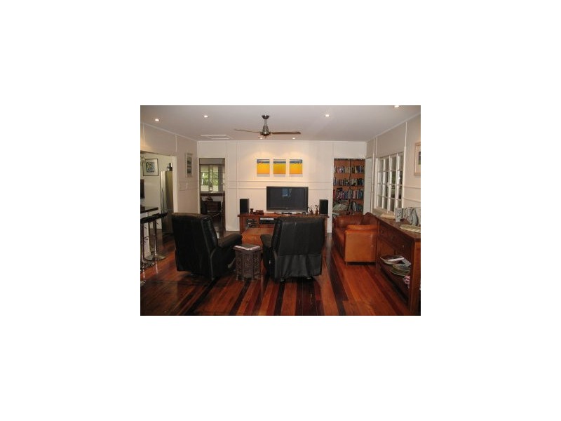 4  Michel Drive, Currumbin Waters QLD 4223