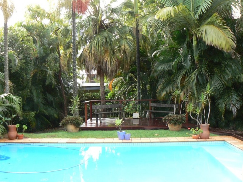 4  Michel Drive, Currumbin Waters QLD 4223