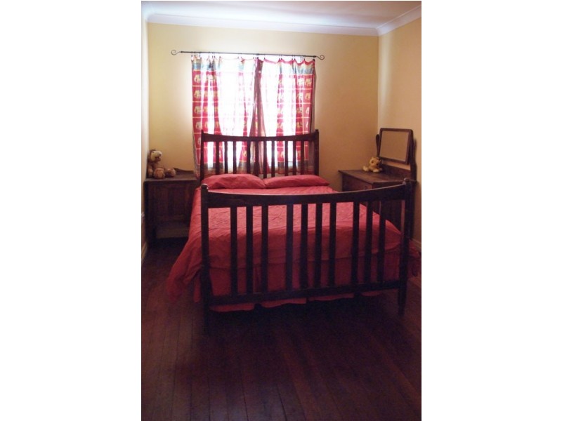 22 Clairmont Street, Newtown QLD 4350