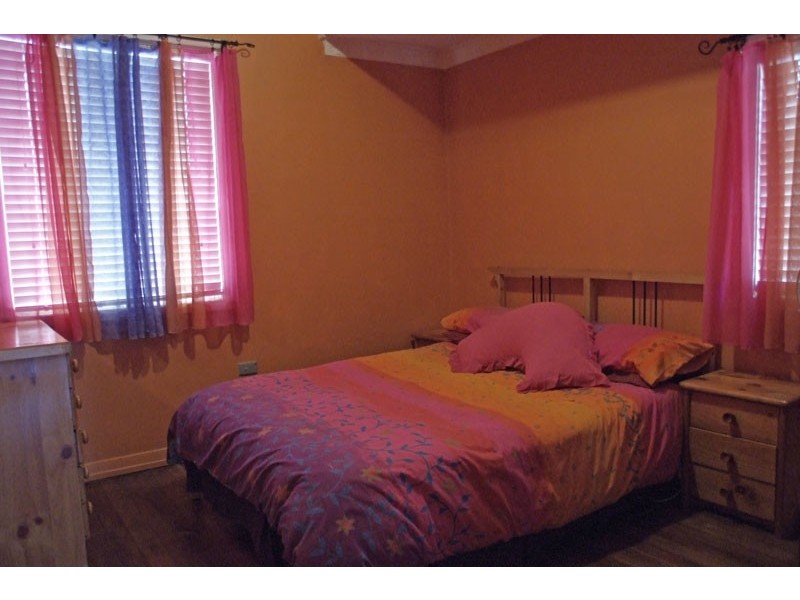 22 Clairmont Street, Newtown QLD 4350