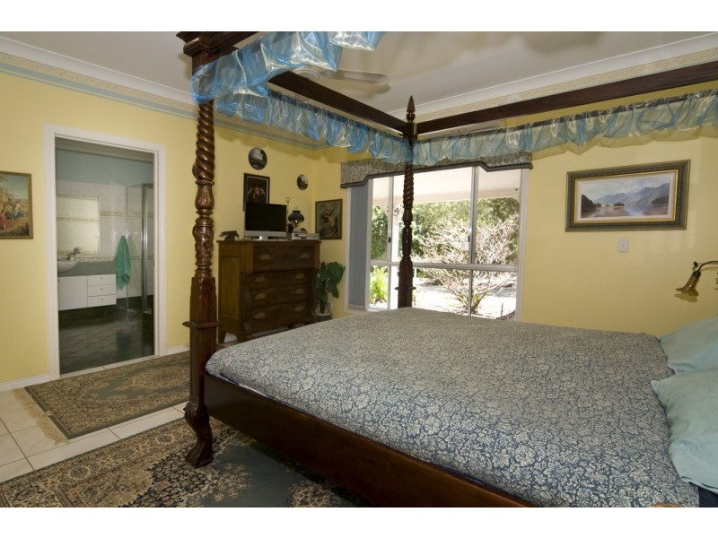 532 Black Mountain Road, Cooroy QLD 4563