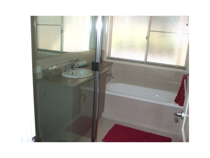 3 Carla Cr, Westbrook QLD 4350