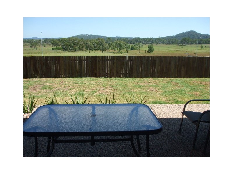 3 Carla Cr, Westbrook QLD 4350