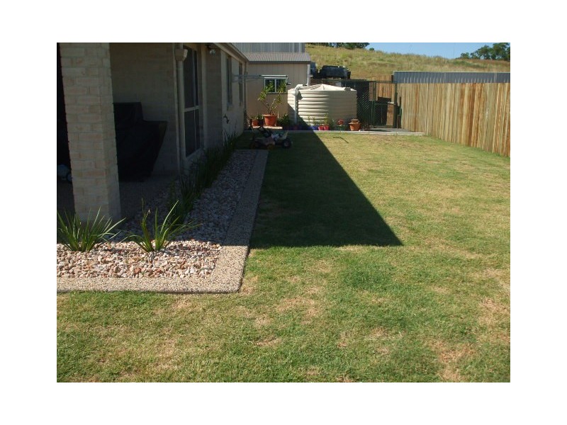 3 Carla Cr, Westbrook QLD 4350