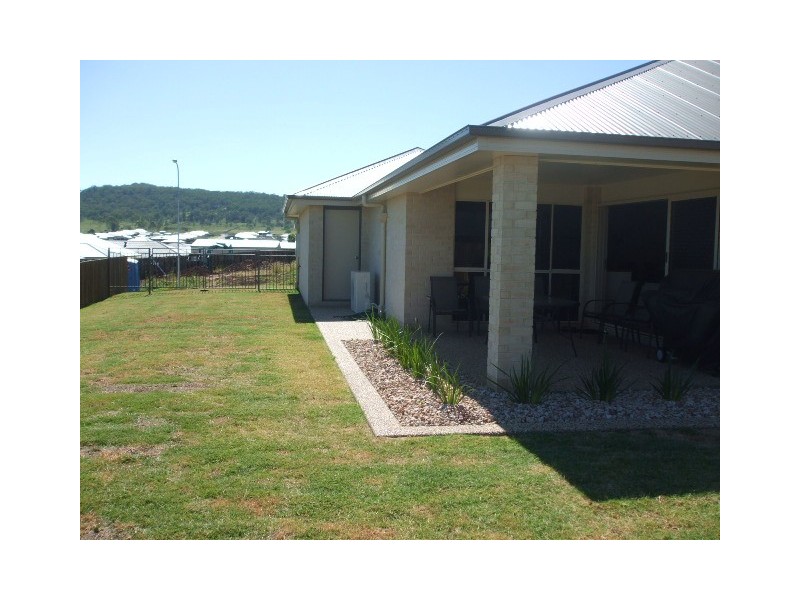 3 Carla Cr, Westbrook QLD 4350