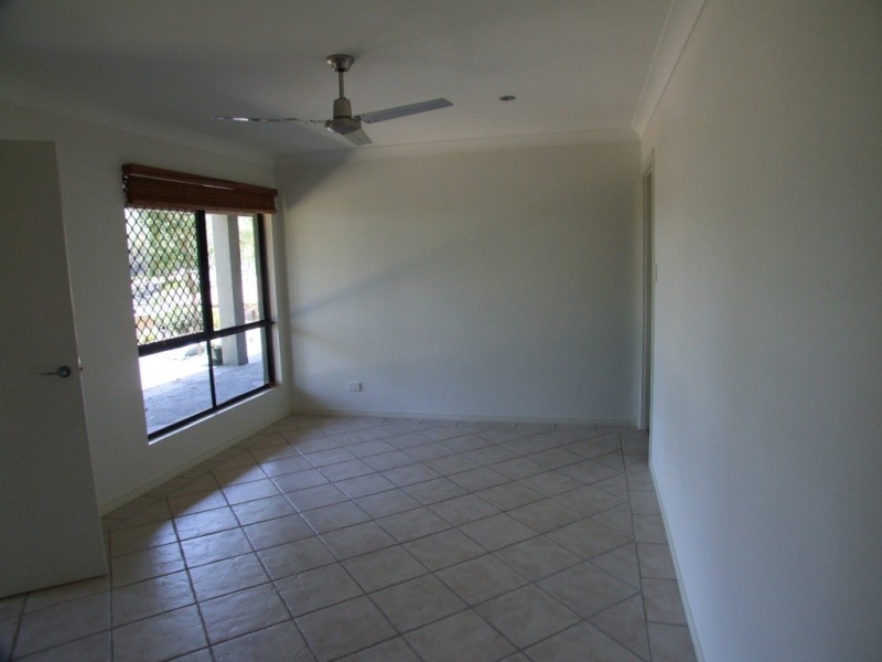 5 Hartwig Crescent, Mount Warren Park QLD 4207