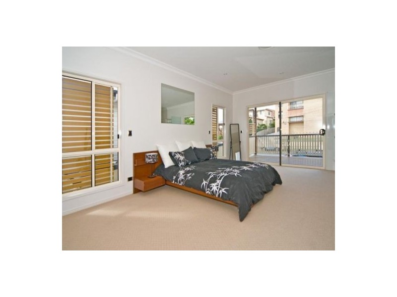 57 Amelia Street, Coorparoo QLD 4151