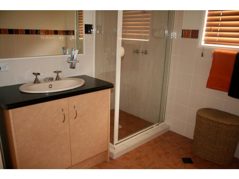 17 Cowell Drive, Burleigh Heads QLD 4220