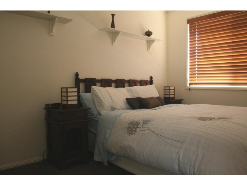 17 Cowell Drive, Burleigh Heads QLD 4220