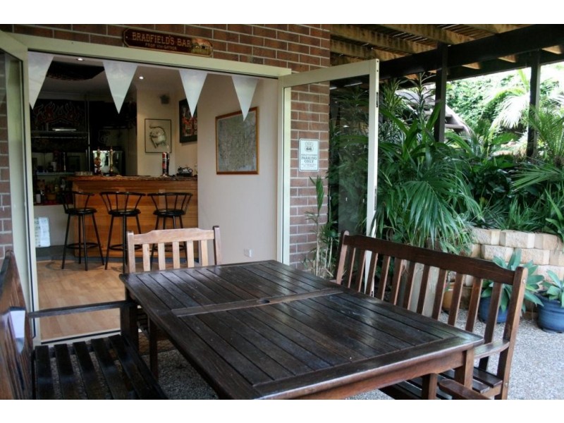 17 Cowell Drive, Burleigh Heads QLD 4220