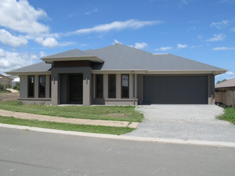 9 Hazelmere Cr, Ormeau QLD 4208
