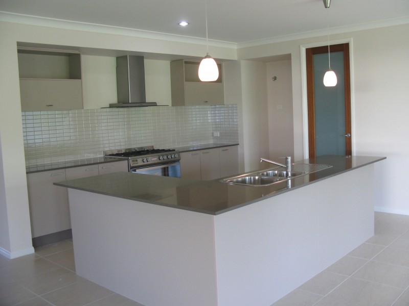 9 Hazelmere Cr, Ormeau QLD 4208