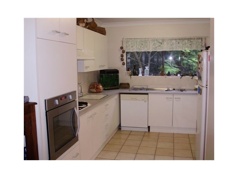 2 / 63-65 Cairns Road, Camira QLD 4300