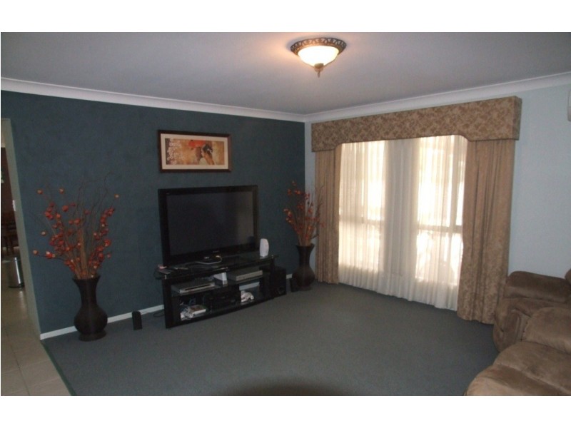 9 Ranken Court, Brassall QLD 4305