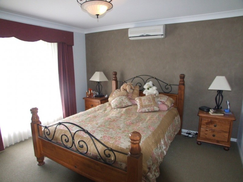 9 Ranken Court, Brassall QLD 4305